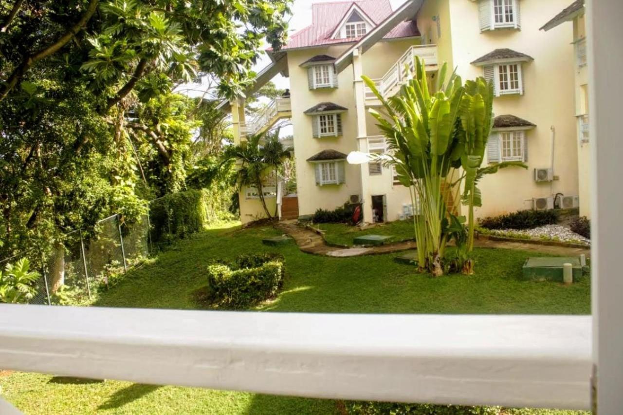 Ferienwohnung E 20 Mystic Ridge Ocho Rios Exterior foto